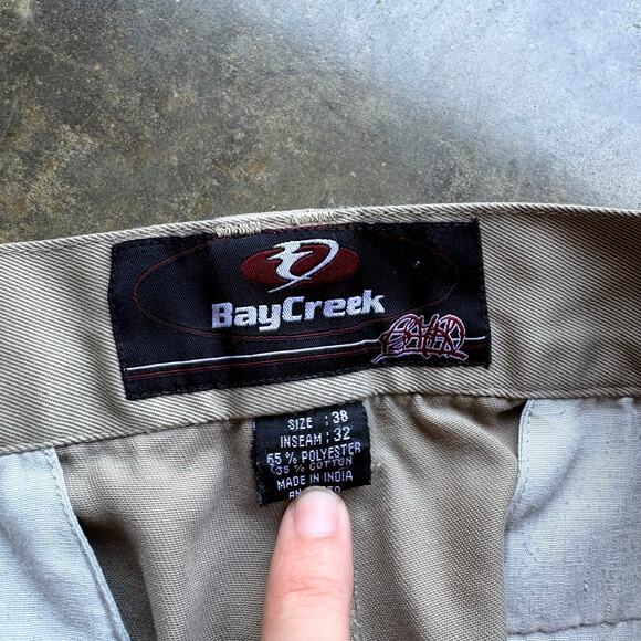 Cool Vintage Y2K Embroidered Surf Style Shorts - Picture 5 of 6